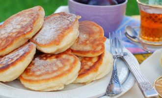 воздушные оладушки на кефире
