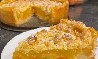 пирог из яблок и мандарин